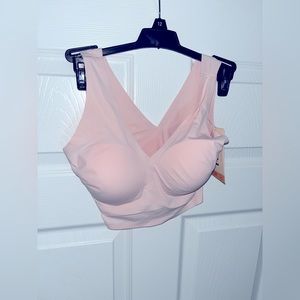 True & Co Scoop Neck Bra, (color pink) size S